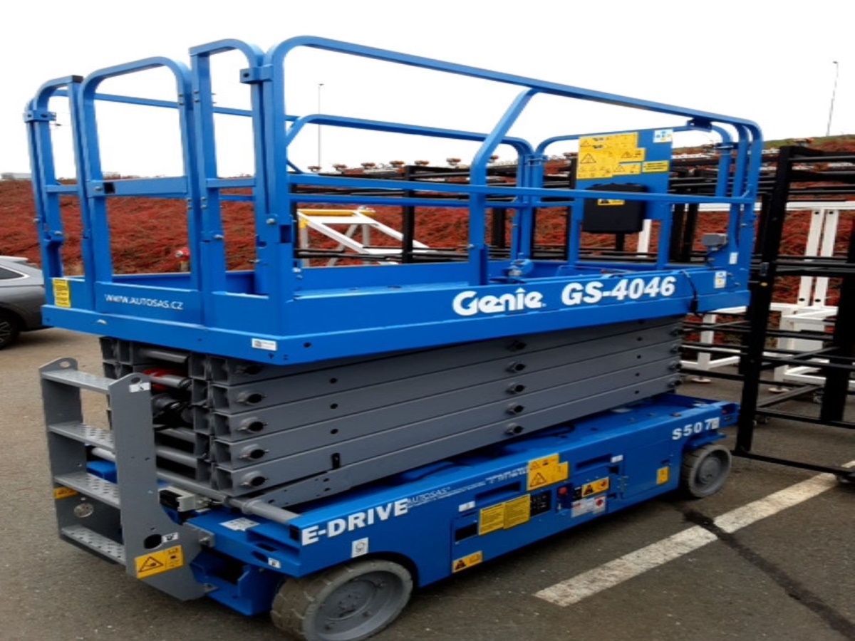Vysokozdvižná pracovní plošina GENIE GS 4046