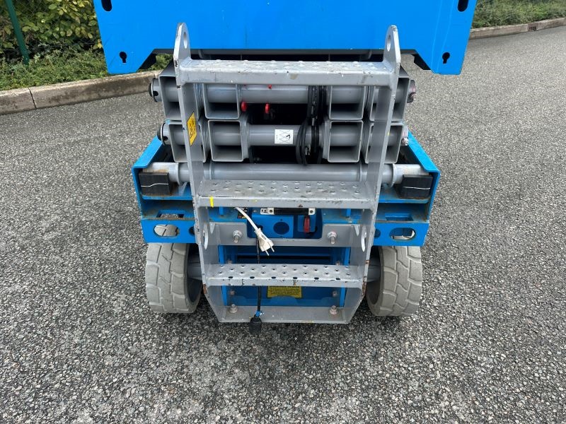 Vysokozdvižná pracovní plošina GENIE GS 1532