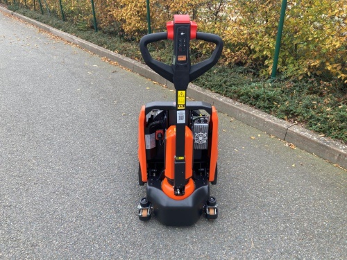 Elektrický nízkozdvižný vozík PNE 15 PRO/1150