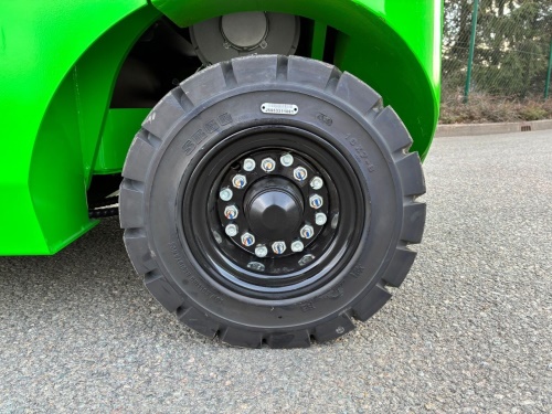 Čelní vysokozdvižný vozík EP EFL252X5; 80V/280Ah (560Ah)