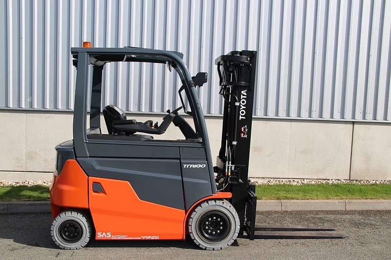 Čelní el. vysokozdvižný vozík TOYOTA Traigo 80 9FBM30T2022 TOYOTA 9FBM30T (Traigo 80V)