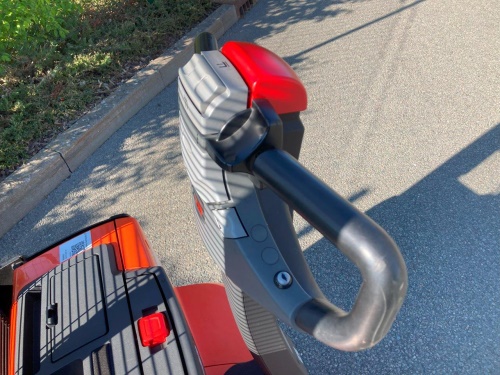 Elektrický vysokozdvižný vozík BT SWE 120