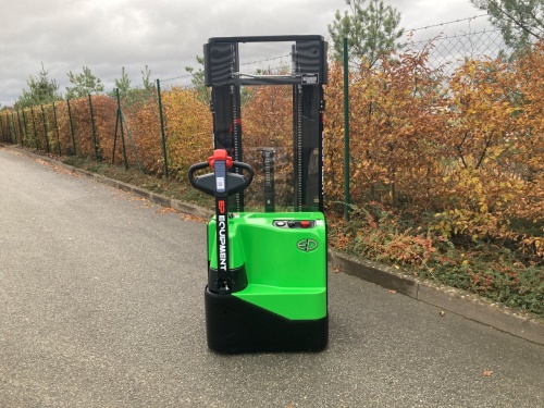 Elektrický vysokozdvižný vozík EP WSA161; 24V/100Ah (Li)