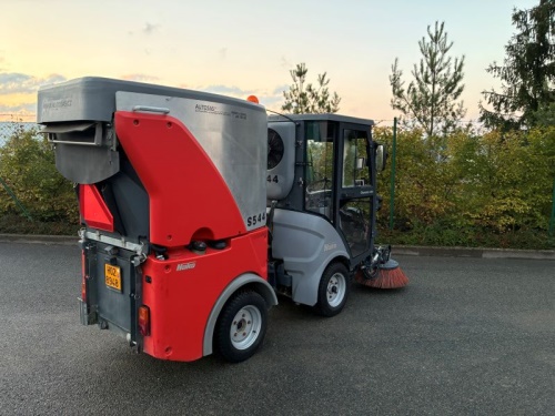 Víceúčelový komunální stroj HAKO CITYMASTER 600