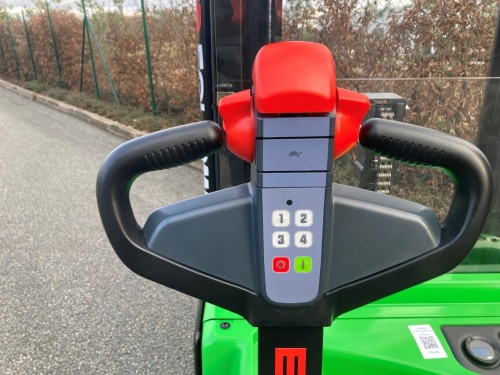 Elektrický vysokozdvižný vozík EP WSA121 24V/100Ah (Li)