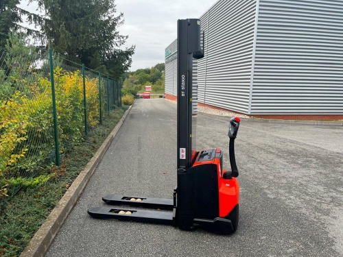 Elektrický vysokozdvižný vozík BT SWE 120