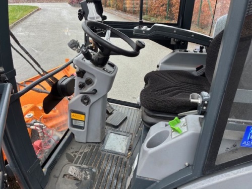 Víceúčelový komunální stroj HAKO Citymaster 1650 Comfort