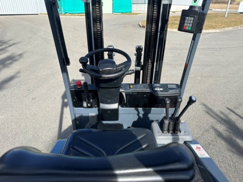 Čelní vysokozdvižný vozík TOYOTA 7FBEST15