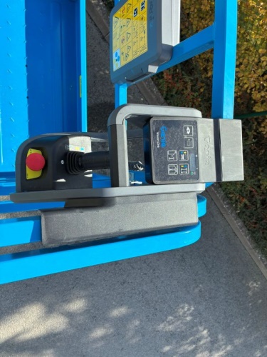 Vysokozdvižná pracovní plošina GENIE GS 4046