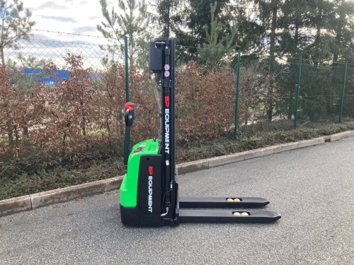 Elektrický vysokozdvižný vozík EP WSA121 24V/100Ah (Li)