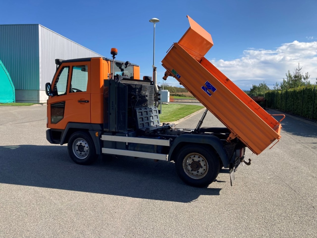 Komunální vozidlo Multicar M31 E6 4x4 krátký rozvor