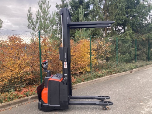 Elektrický vysokozdvižný vozík BT SWE 200 D