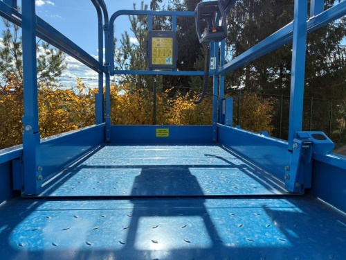 Vysokozdvižná pracovní plošina GENIE GS 4046