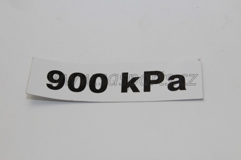 tlak v pneu 900 kPa