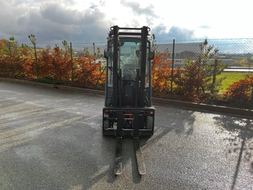 Čelní vysokozdvižný vozík TOYOTA 8FBMK16T