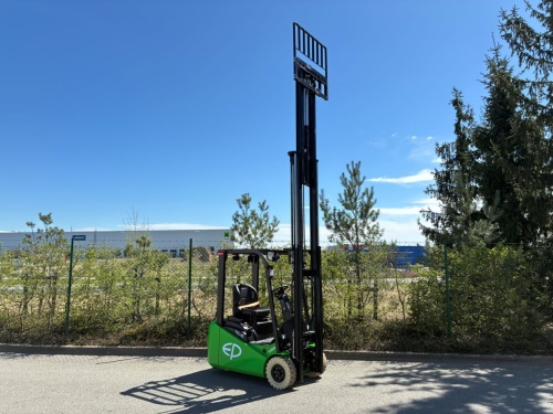 Čelní vysokozdvižný vozík EP TCL152; 80V/100Ah