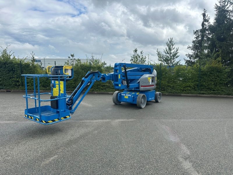 Vysokozdvižná pracovní plošina GENIE Z40-23NRJ