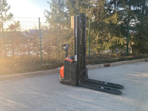 Elektrický vysokozdvižný vozík BT SWE 140