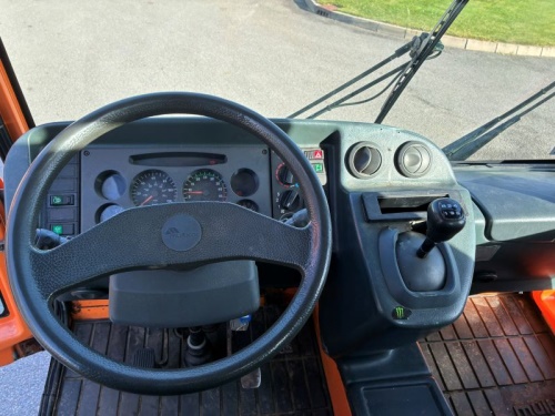 Komunální vozidlo MULTICAR M30