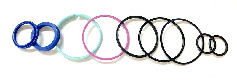 sada těsnění naklápěcí válec HYSTER