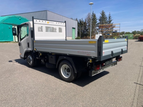 ISUZU M 21 T