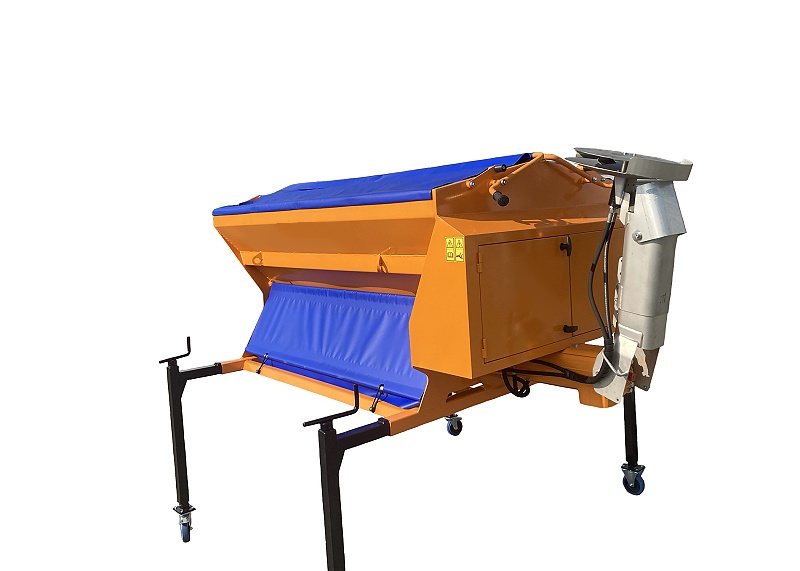 Sypač vozovek SVS 1,0 R