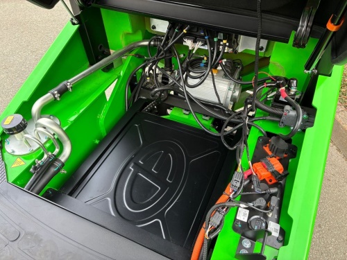 Čelní vysokozdvižný vozík EP EFL252X5; 80V/280Ah (560Ah)