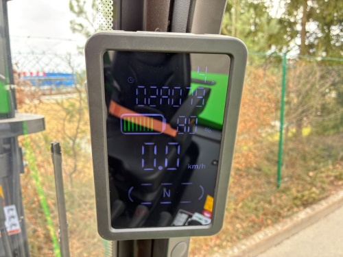 Čelní vysokozdvižný vozík EP EFL252X5; 80V/280Ah (560Ah)