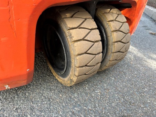 Čelní vysokozdvižný vozík TOYOTA 8FBE18T