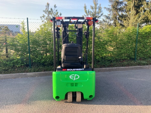 Čelní vysokozdvižný vozík EP TCL 101 80V/100Ah