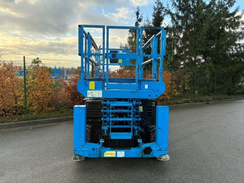 Vysokozdvižná pracovní plošina GENIE GS 3369 RT