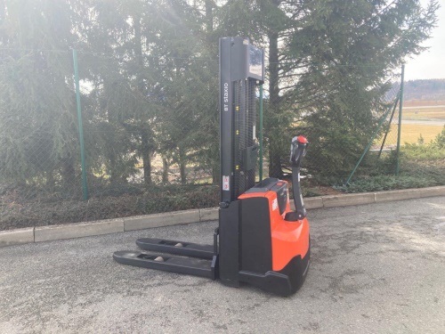 Elektrický vysokozdvižný vozík BT SWE 140