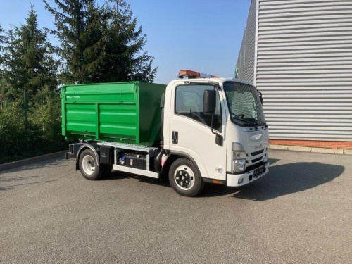 Komunální vozidlo ISUZU M21 TH
