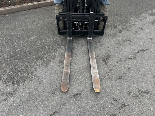 Čelní vysokozdvižný vozík TOYOTA 02-8FGF18