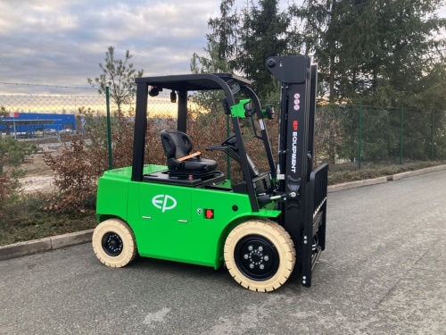 Čelní vysokozdvižný vozík EFL302X4; 80V/200Ah