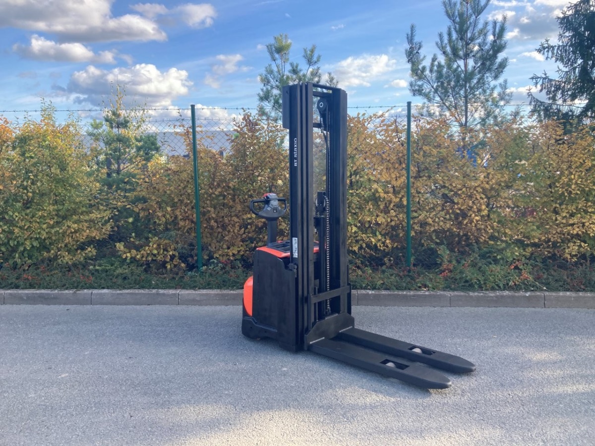 Elektrický vysokozdvižný vozík BT SWE 140