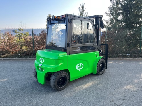 Čelní vysokozdvižný vozík EP CPD50L1; 80V/560Ah
