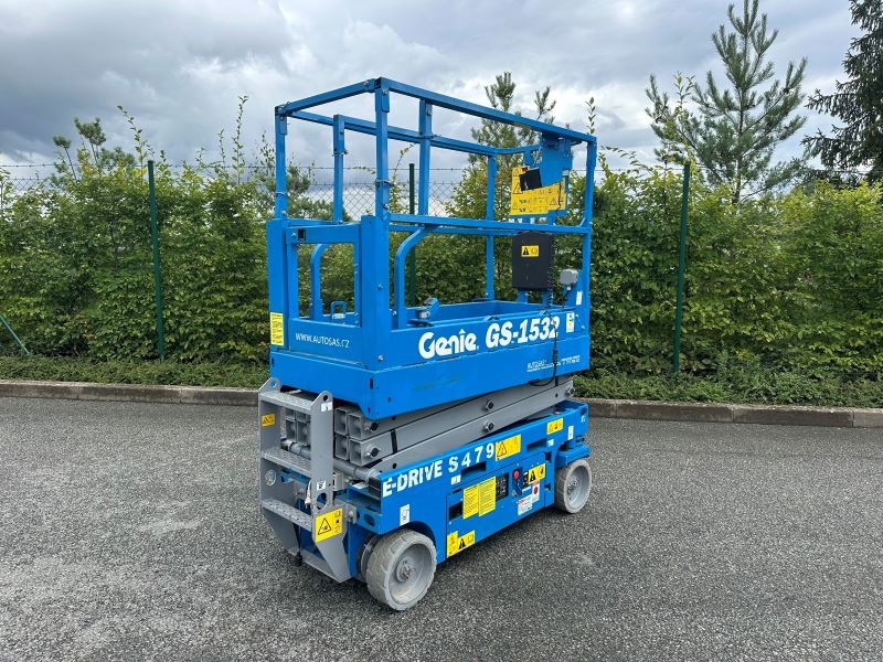Vysokozdvižná pracovní plošina GENIE GS 1532