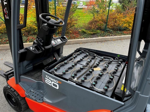 Čelní vysokozdvižný vozík TOYOTA 8FBM20T