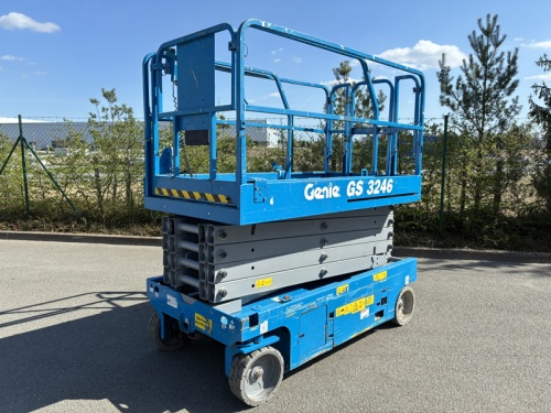 Vysokozdvižná pracovní plošina GENIE GS 3246
