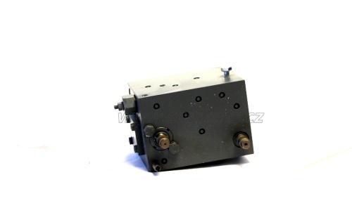 rozvaděč hydraulický pojezdu LINDE po GO