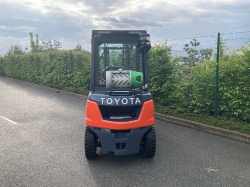 TOYOTA 02-8FGF20