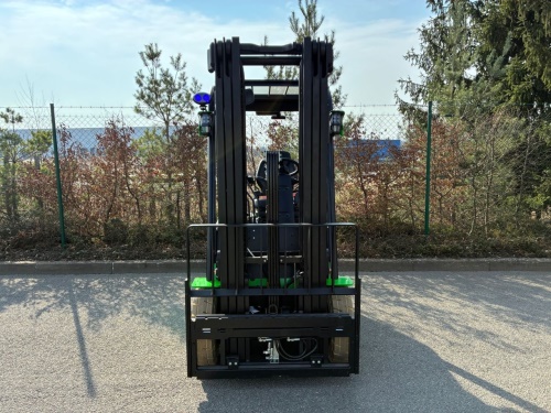 Čelní vysokozdvižný vozík EP EFL183; 80V/150Ah