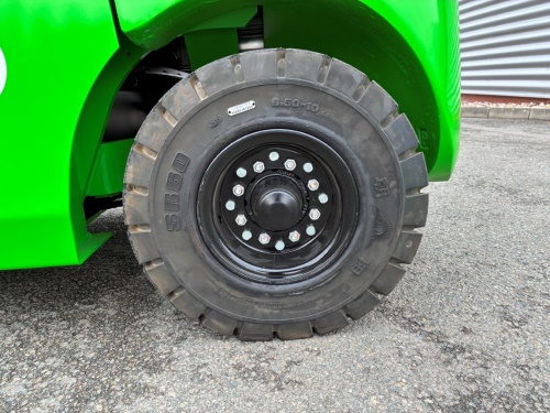 Čelní vysokozdvižný vozík EP EFL352X5; 80V/280Ah (560Ah)