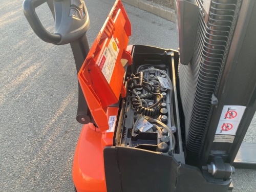 Elektrický nízkozdvižný vozík BT SWE 140
