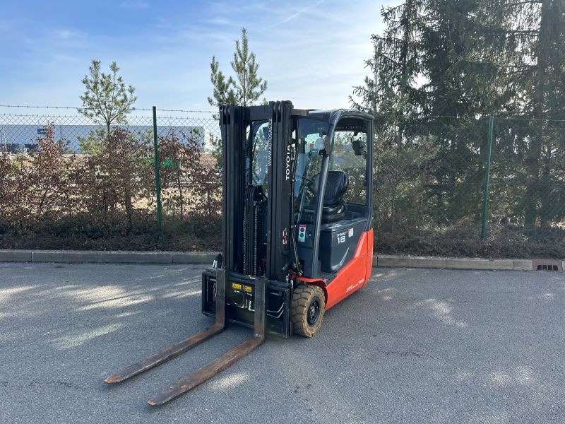 Čelní vysokozdvižný vozík TOYOTA 8FBE18T