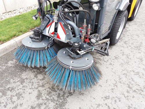 Víceúčelový komunální stroj HAKO 1600 Citymaster