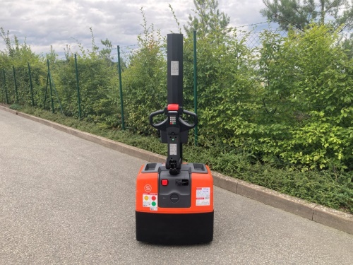 Elektrický nízkozdvižný vozík BT HWE 100