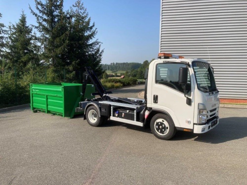 Komunální vozidlo ISUZU M21 TH