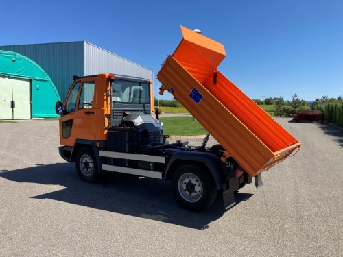 Komunální vozidlo MULTICAR M 27 COMPACT